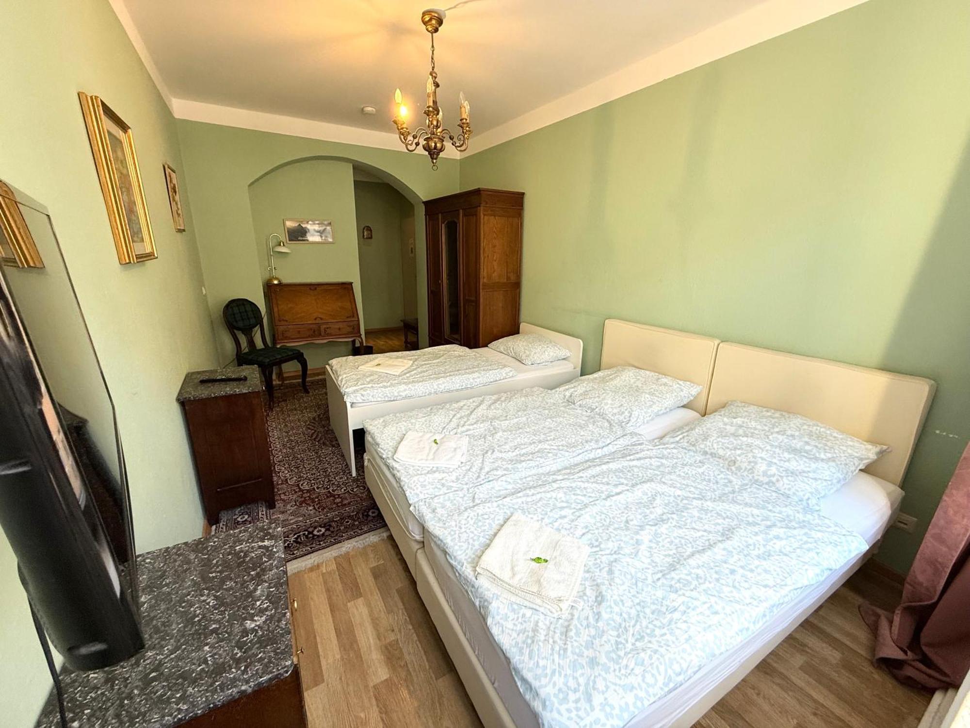 Pension Casa Tempora ميونيخ المظهر الخارجي الصورة