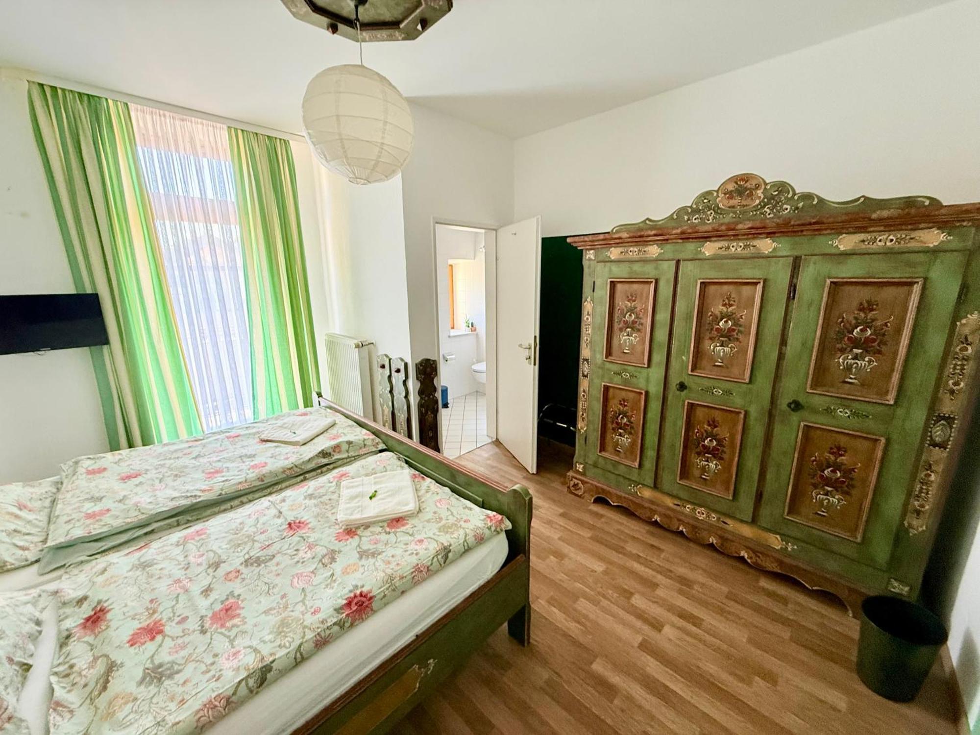 Pension Casa Tempora ميونيخ المظهر الخارجي الصورة