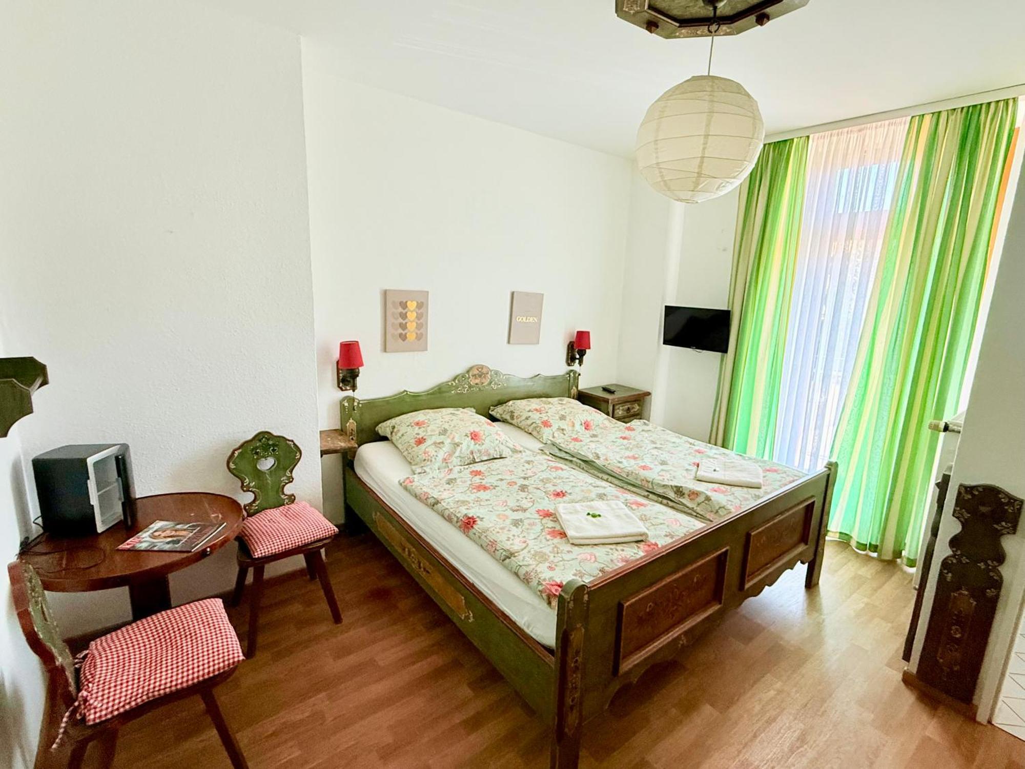 Pension Casa Tempora ميونيخ المظهر الخارجي الصورة